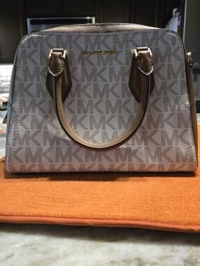 Michael Kors Small Sheila Dome Satchel